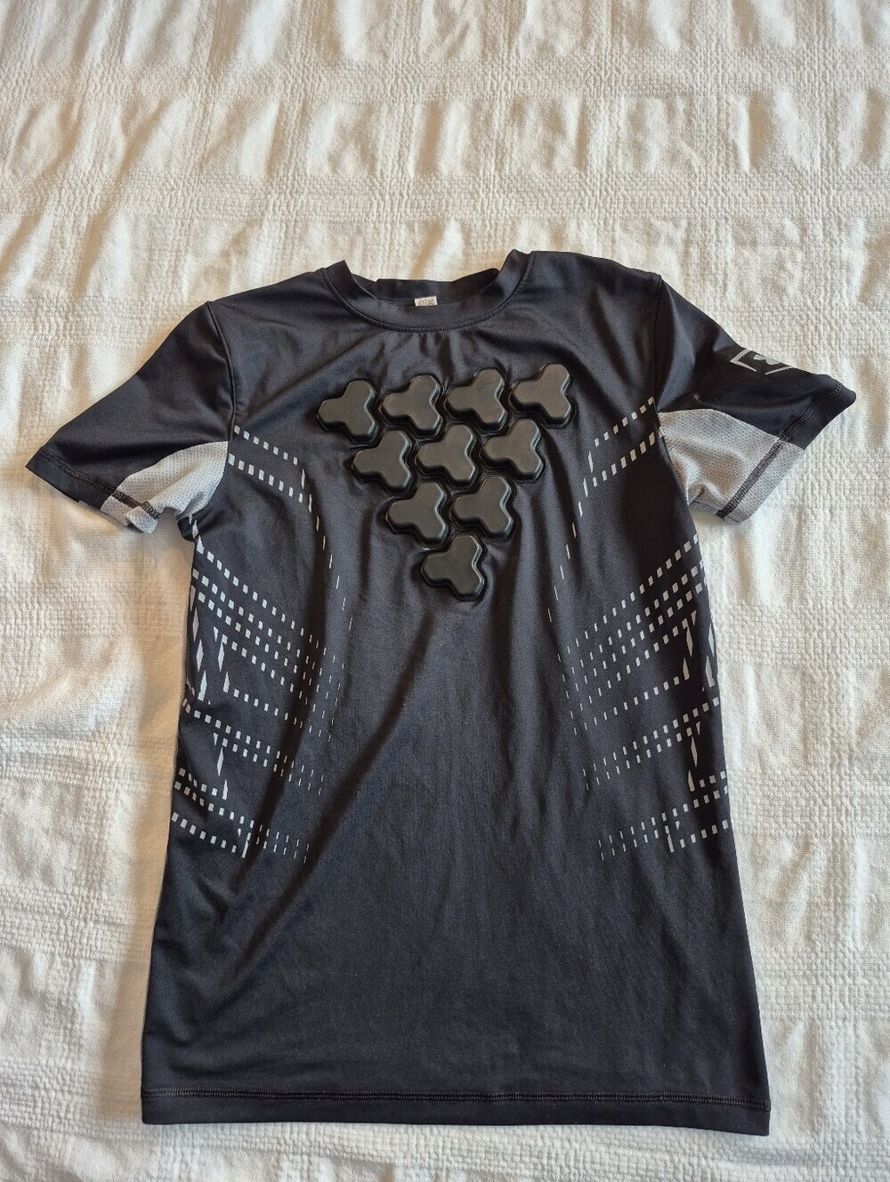 Under Armour boys youth Medium no tag same as other Medium I have